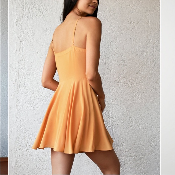 Talulua aritzia lipinski dress - Picture 2 of 3